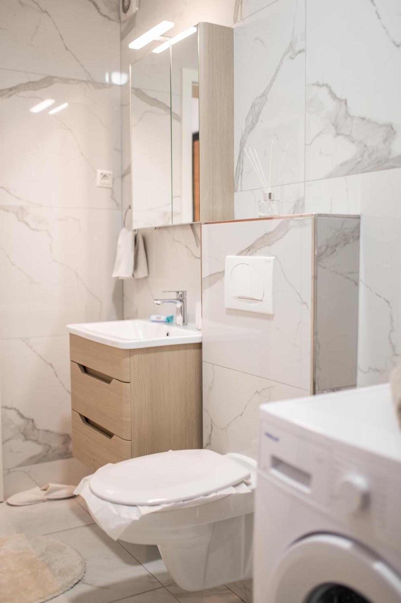 Apartment Vila Idila Tuzla Eksteriør bilde